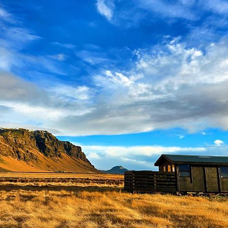 Green Farm Stay With Private Hot Tub Hvolsvöllur Dış mekan fotoğraf