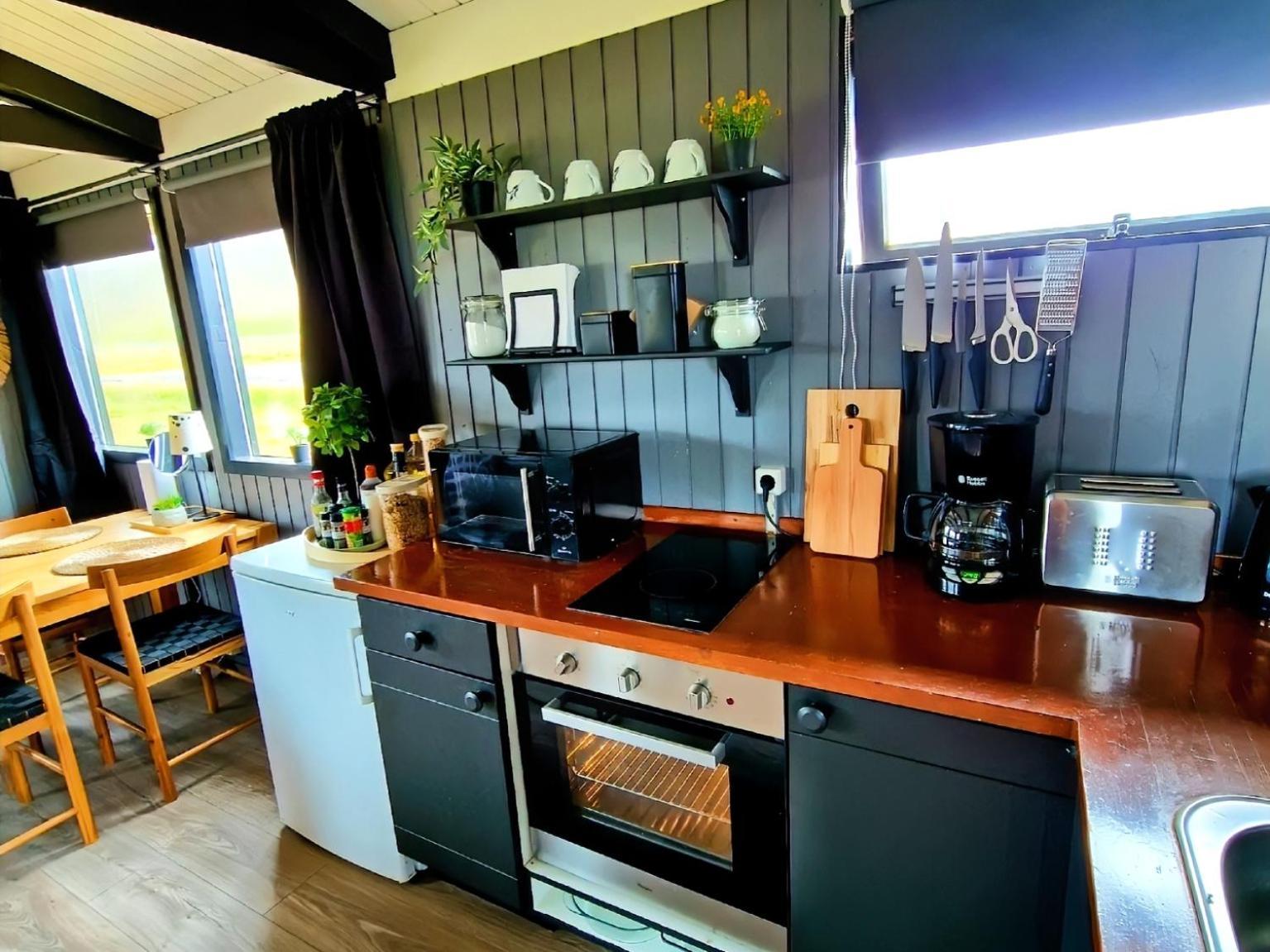 Green Farm Stay With Private Hot Tub Hvolsvöllur Dış mekan fotoğraf